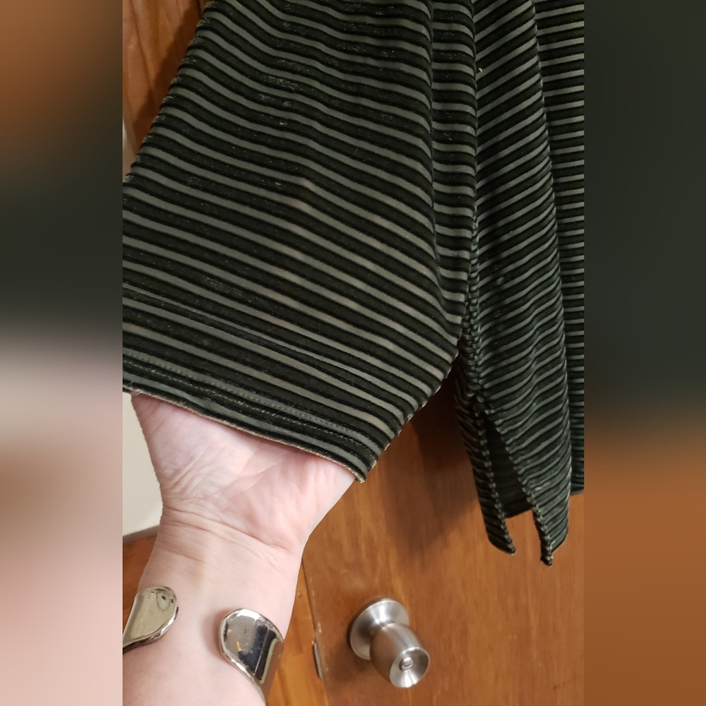 Agnes & Dora Olive Green Striped Velvet 3/4 Sleeve Top - Picture 4 of 5